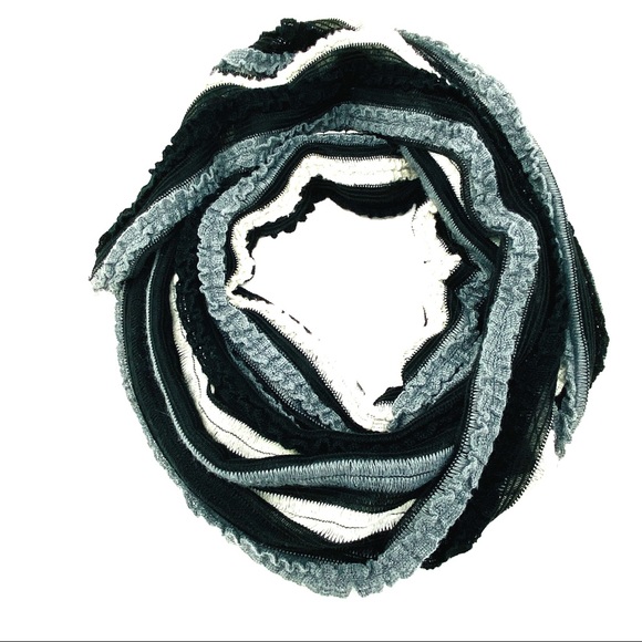 Dana Herbert Textured Scarf Black White Gray - Picture 2 of 8